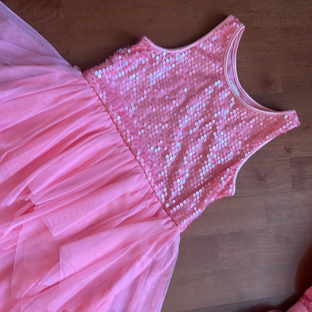 2 GIRLS DRESSES - Picture 4 of 8